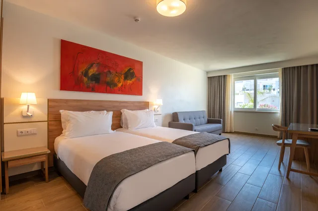 Family, Apartment, Sea View, Aparthotel Vila Luz 1/4