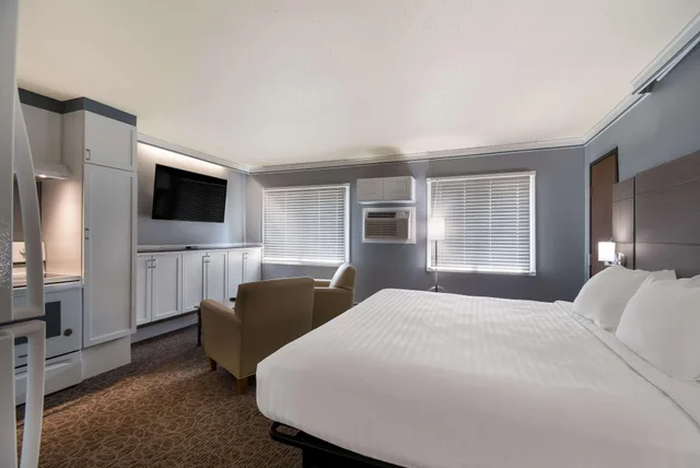 غرفة قياسية بسرير مزدوج، Best Western Bemidji 1/3