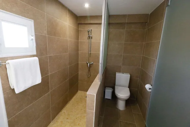Superior, Queen Bed, Gabarda Hotel 7/10