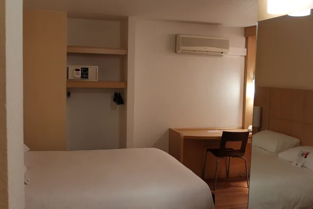 غرفة قياسية بسريرين منفصلين، ibis Nice Centre Gare 4/10