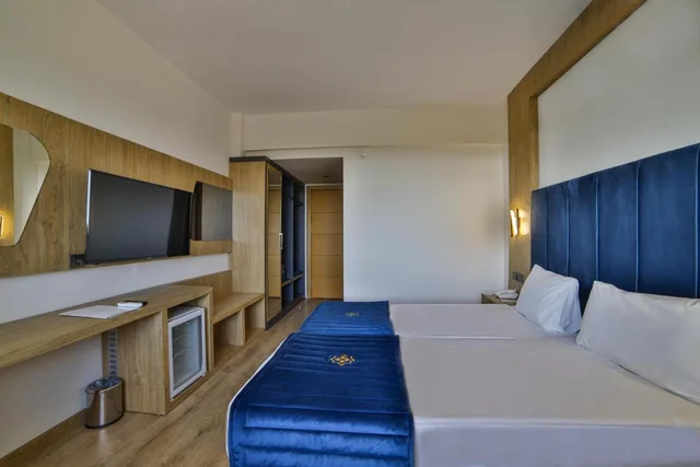 Room, Double or Twin Bed, City View, Nashira City Resort Hotel 4/5