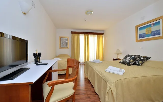 غرفة ثلاثية بثلاثة أسرّة، Hotel Zadar 3/6