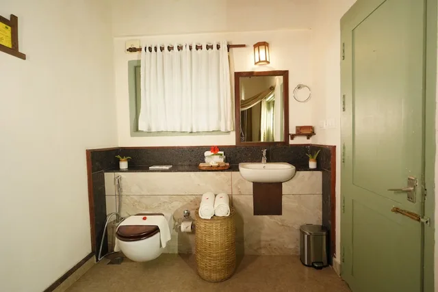 Deluxe, Suite, 3 King Beds, Valley View، Blackberry Hills Munnar - Nature Resort & Spa 7/9