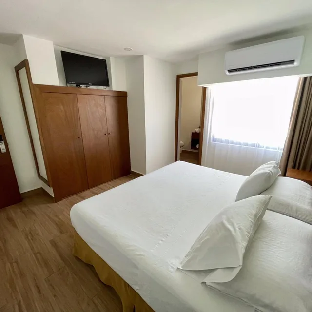 غرفة قياسية بسرير كينج، Del Paseo 3/10