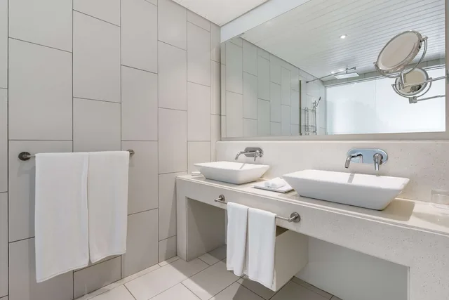 Premium, King Bed, Ocean View, Radisson Blu Azuri Resort and Spa 9/10