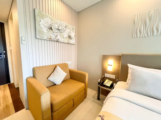 غرفة تنفيذية بجاكوزي، VERSE HOTEL CIREBON 2/4