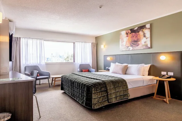 غرفة سوبيريور بسرير كينج في الطابق الأرضي، Rose Park Hotel Auckland 6/10