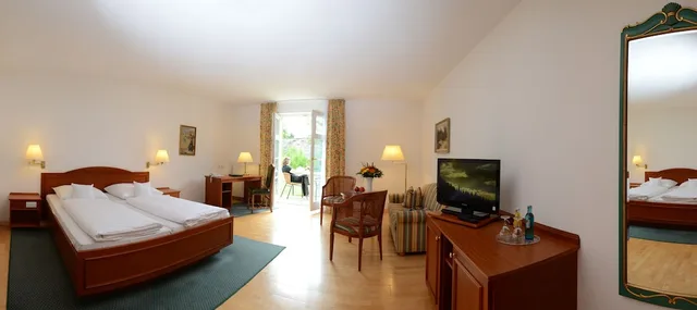 غرفة سوبيريور بسرير مزدوج، Churfuerstliche Waldschaenke Moritzburg 1/2