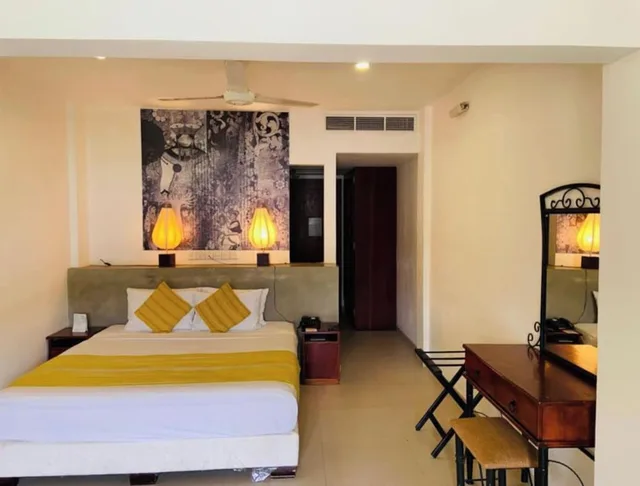 غرفة ديلوكس بسرير كوين، Thilanka Hotel Kandy 1/2