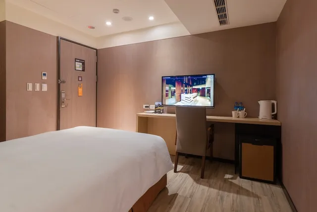 Standard, Double Bed, No Window، Guide Hotel Taipei Fuxing N. 9/10