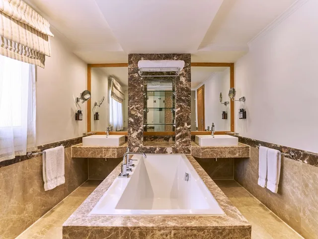 جناح رئاسي بسرير مزدوج، Movenpick Aswan 7/7