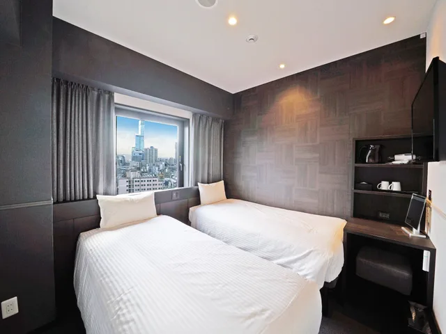 Compact, Twin Beds، Chisun Standard Osaka Shin Imamiya 1/2