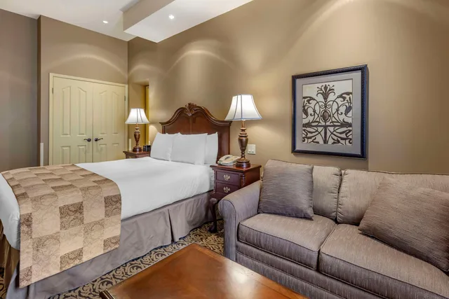 غرفة بسرير كوين، The Parlour Inn 4/5
