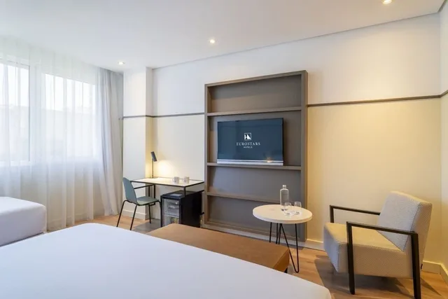 غرفة ثلاثية بسرير مزدوج وسرير فردي، Eurostars Acteon 3/4