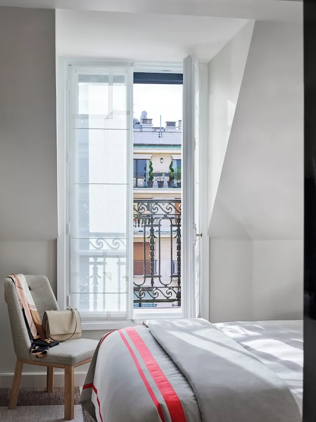 جناح جونيور ديلوكس بسريرين منفصلين، Hotel Plaza Athenee 1/10