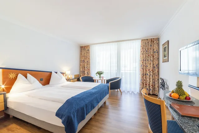 غرفة سوبيريور بسريرين منفصلين مع سرير إضافي، Turmhotel Victoria 2/2