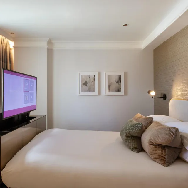 3 Bedrooms, Astor, Suite، The Guardsman 2/6