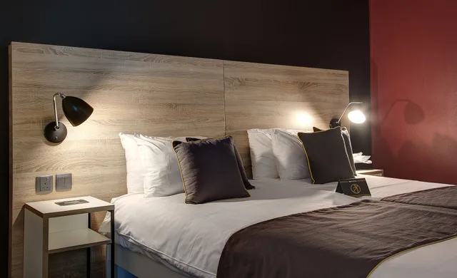 غرفة سوبيريور بسرير كينج، BE HOTEL 10/10
