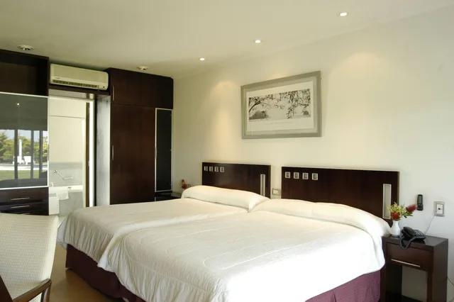 غرفة كلاسيكية بسرير كوين بإطلالة على الحديقة، Hotel Camberland 4/8
