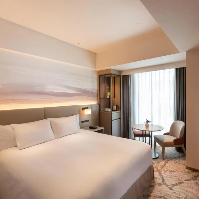 غرفة بسرير كينج، DoubleTree by Hilton Toyama 3/7