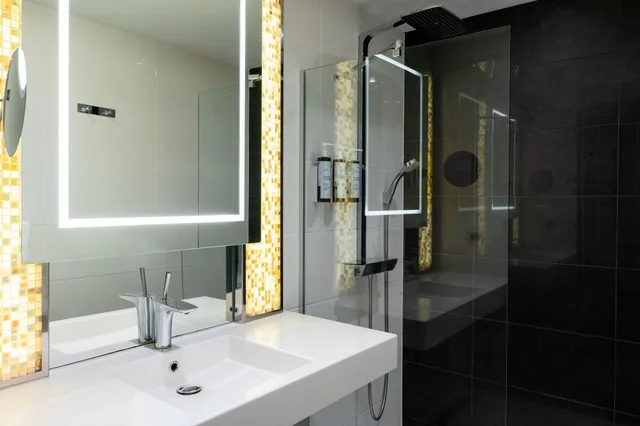 غرفة عائلية بسرير كينج، Ac Hotel Paris Porte Maillot 2/3