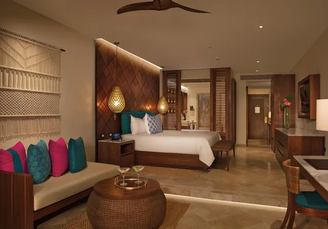جناح جونيور بسرير كينج بإطلالة على البحر، Secrets Maroma Beach Riviera Cancun 2/2