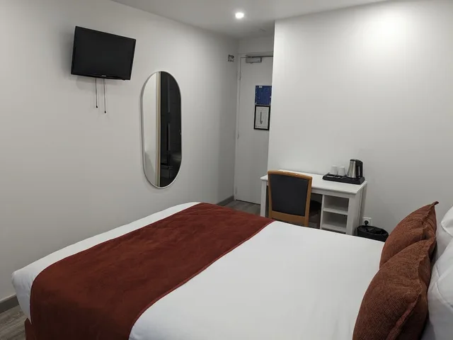 Comfort, Double Bed, Morand Hotel 7/10