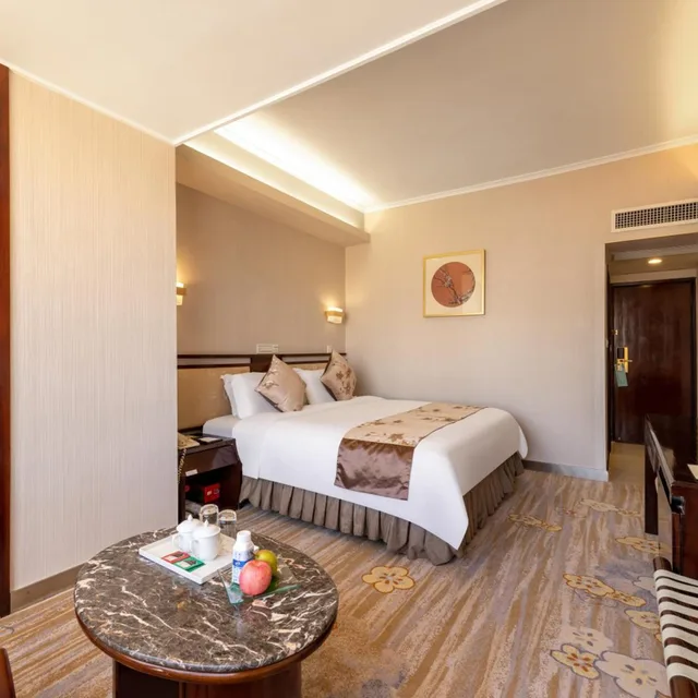 Indulgence, Style, King Bed, Panoramic Floor، Guangdong Hotel Zhuhai Ex Guangdong Regency 1/3