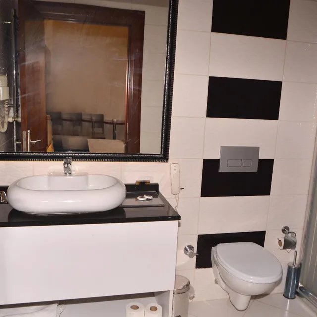 Room, Triple, ASRIN BUSINESS HOTEL 10/10