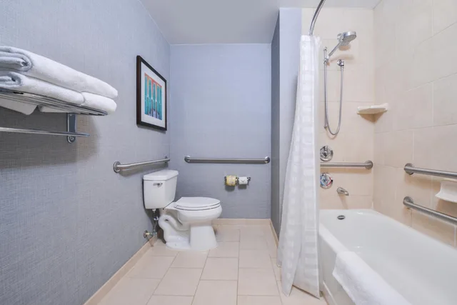 غرفة بسريرين كوين مع أريكة، Hyatt Place Chesapeake/Greenbrier 7/9