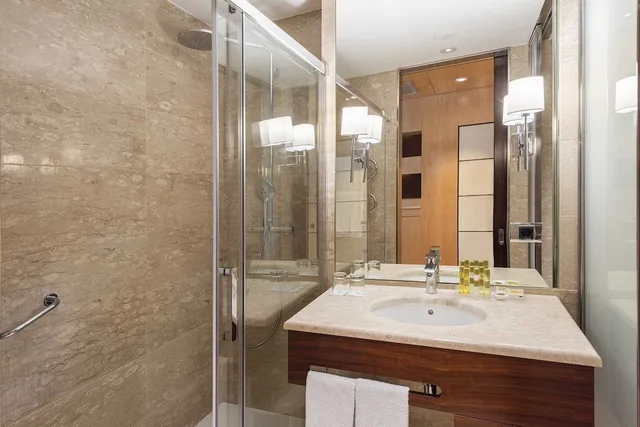 Superior, Double Bed, City View, Eurostars Gran Valencia 3/5