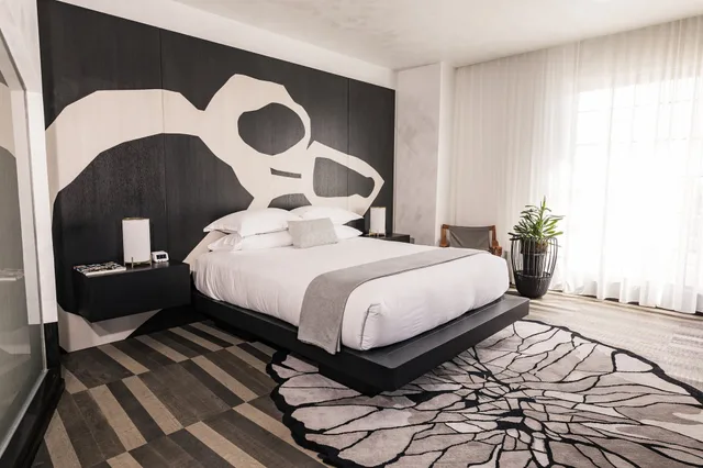 بنتهاوس بسرير كينج، Kimpton La Peer Hotel 2/6
