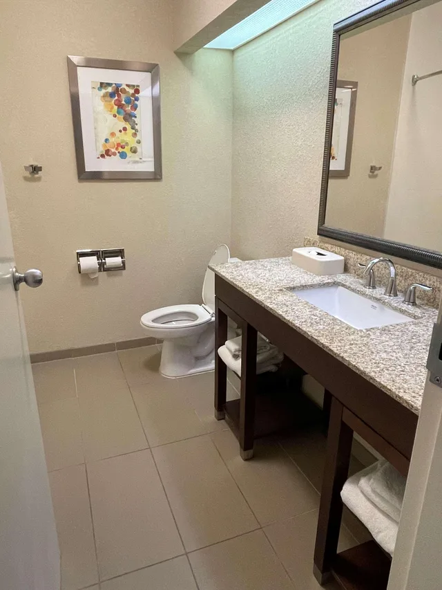 جناح، Comfort Inn Pinehurst NC 6/8