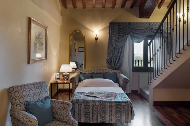 غرفة عائلية بسرير كوين وسريرين منفصلين، Villa Michelangelo Vicenza Starhotels Collezione 5/9