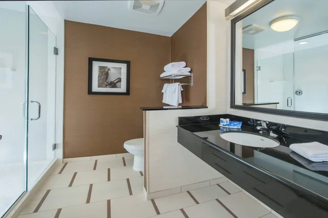 جناح بسرير كينج مع أريكة، Fairfield Inn Suites Easton 2/2