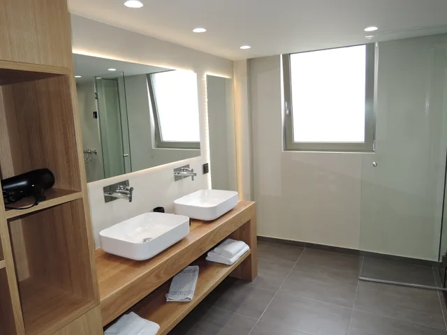Junior Suite, Land View، Athina Palace Resort & Spa 3/3