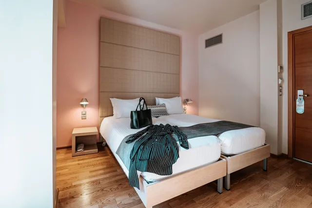غرفة قياسية ثلاثية، Domotel Olympia Urban Chic Hotel 1/3