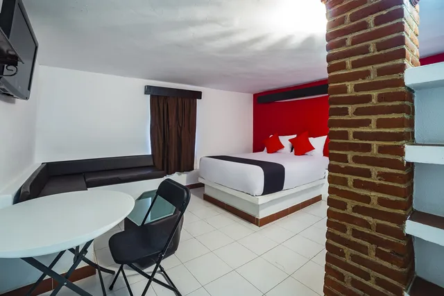 غرفة قياسية ثلاثية، Capital O Hotel Meson Del Rio, Tepotzotlan 4/6