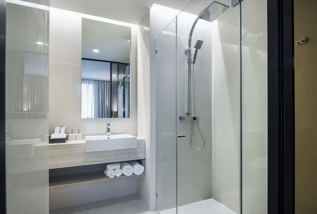 Executive, King Bed, Sea View, Seaphere Pattaya Hotel 5/8