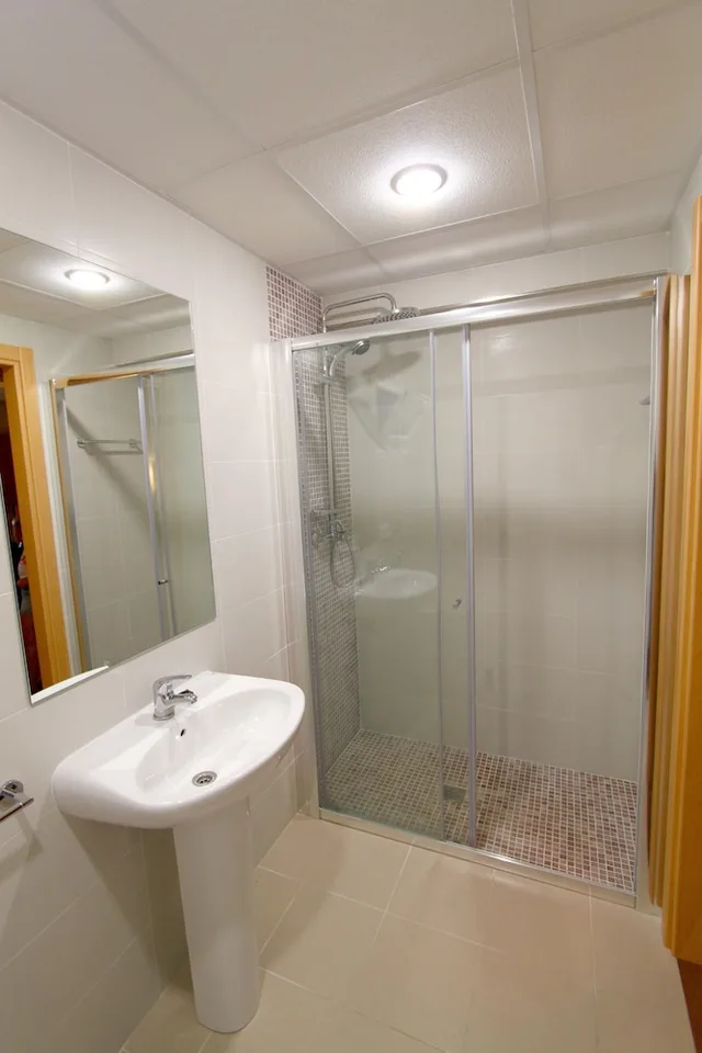 غرفة مفردة بسرير فردي، Roca Hostal 2/3