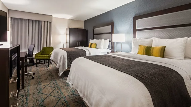 غرفة قياسية بسريرين كوين، Best Western Plus Indianapolis NW Hotel 1/10
