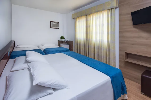 غرفة سوبيريور رباعية بسرير مزدوج، Torre Sol Hotel 1/6