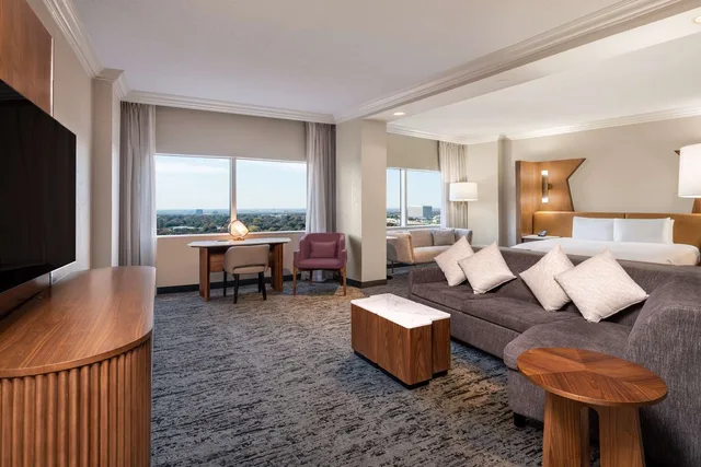 استوديو سوبيريور بسرير كينج بإطلالة على المدينة، Hilton Dallas Lincoln Centre by the Galleria 2/2