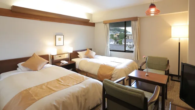 غرفة قياسية بسريرين منفصلين في المبنى الرئيسي، KURASHIKI KOKUSAI HOTEL 1/1