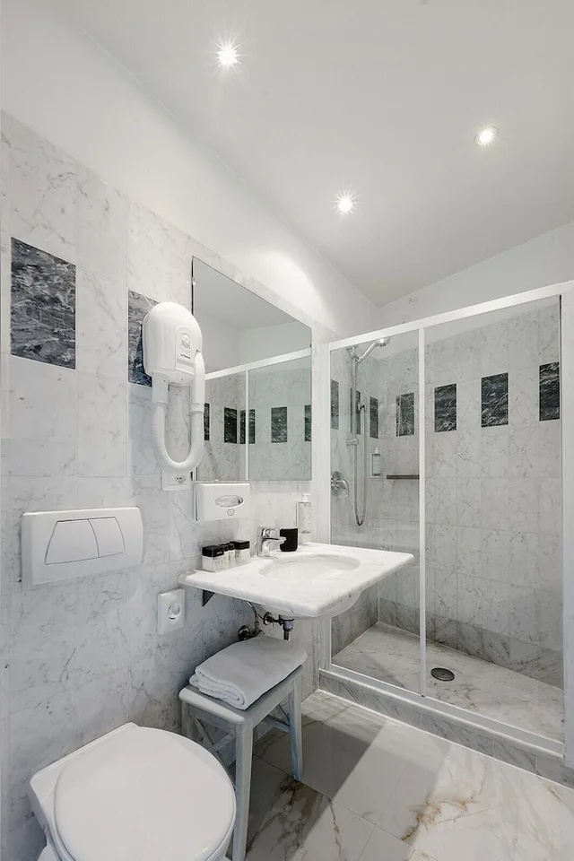 غرفة قياسية بسريرين منفصلين، Palazzo Dal Borgo 8/10