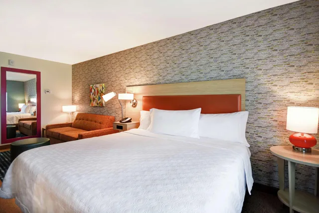 Studio, King Bed, Home2 Suites by Hilton Victorville, CA 2/7