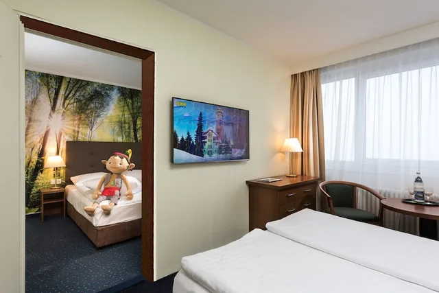 غرفة عائلية بسريرين كوين بإطلالة على الحديقة بغرفتي نوم، Ahorn Hotel Am Fichtelberg 3/6