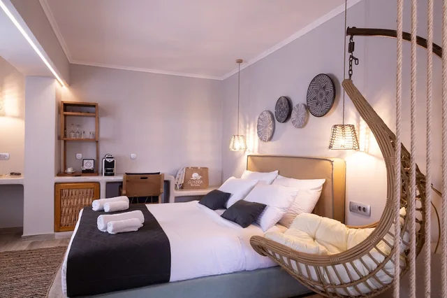 جناح بشرفة بإطلالة جزئية على البحر، Glykeria Mini Suites 1/3