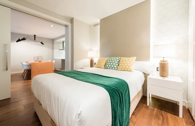 شقة كومفورت بسرير كوين بغرفة نوم واحدة مع أريكة، Gran View Apartments Madrid 1/5