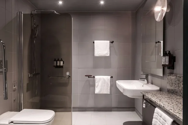 غرفة بسرير كوين بإطلالة على المدينة، Story Hotel Studio Malmo 4/6